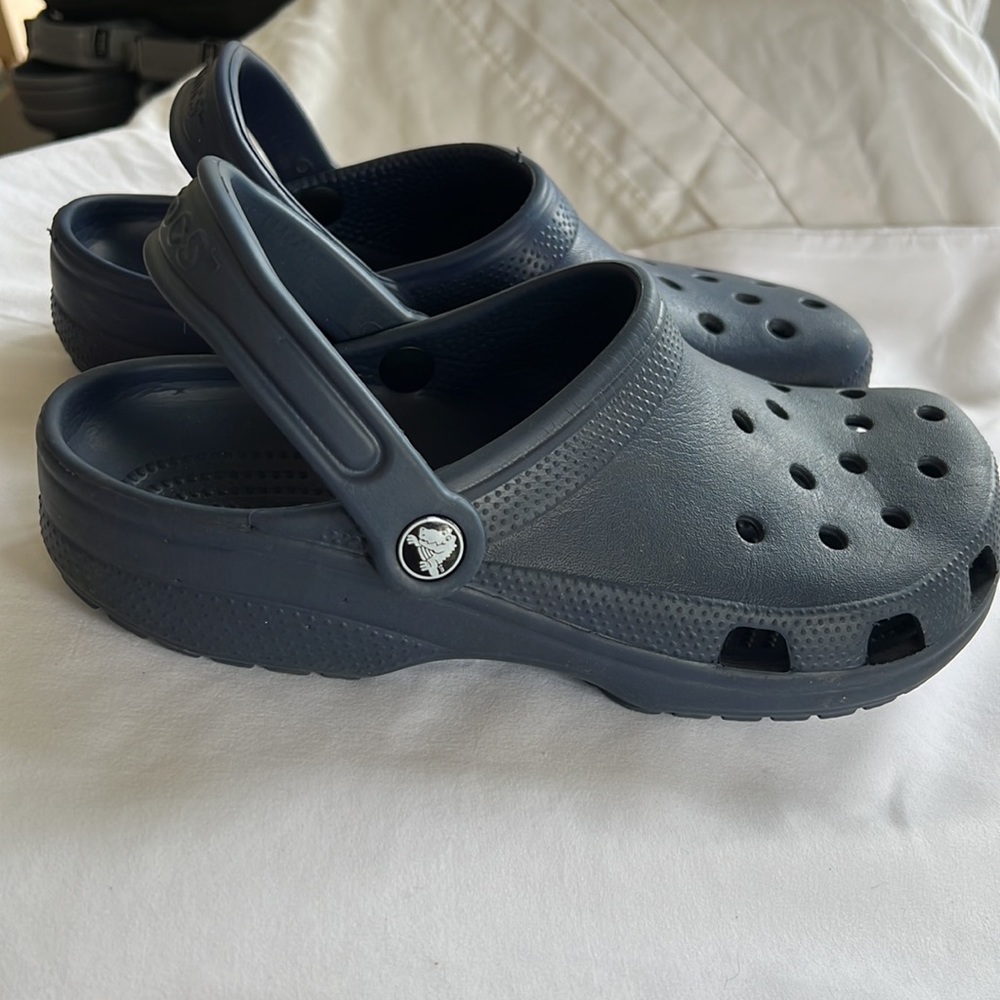 Crocs - Picture 4 of 7